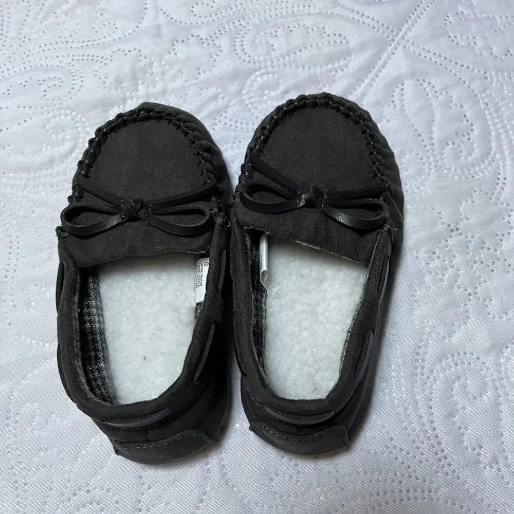 Fleece Lined Solid Slippers Size 8